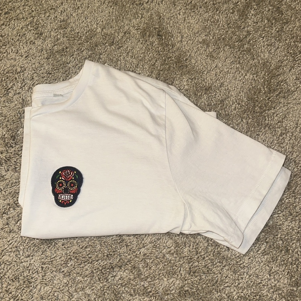 Suspicious Antwerp Sugar Skull Patch Graphic Tee Size S